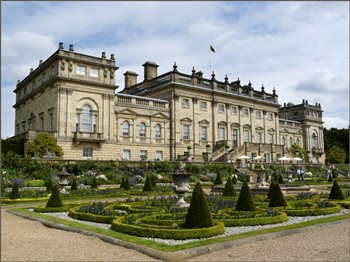 Harewood House - Magic at the Mansion & Xmas Mkt
