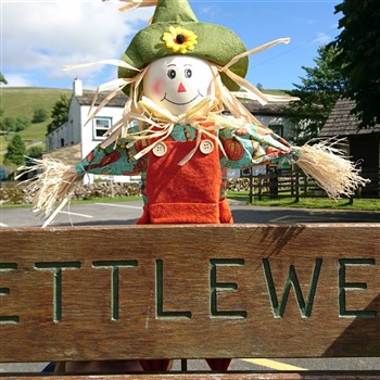 Ripon Market & Kettlewell Scarecrows Day Excursion
