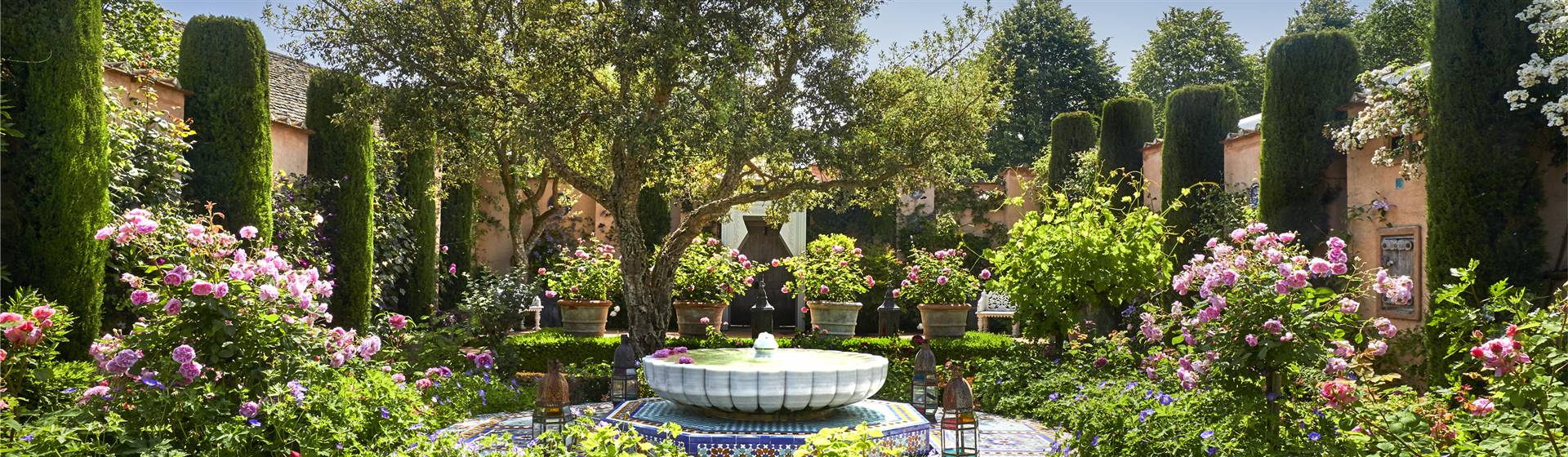 Carpet Garden @ Highgrove - June Robert Smith